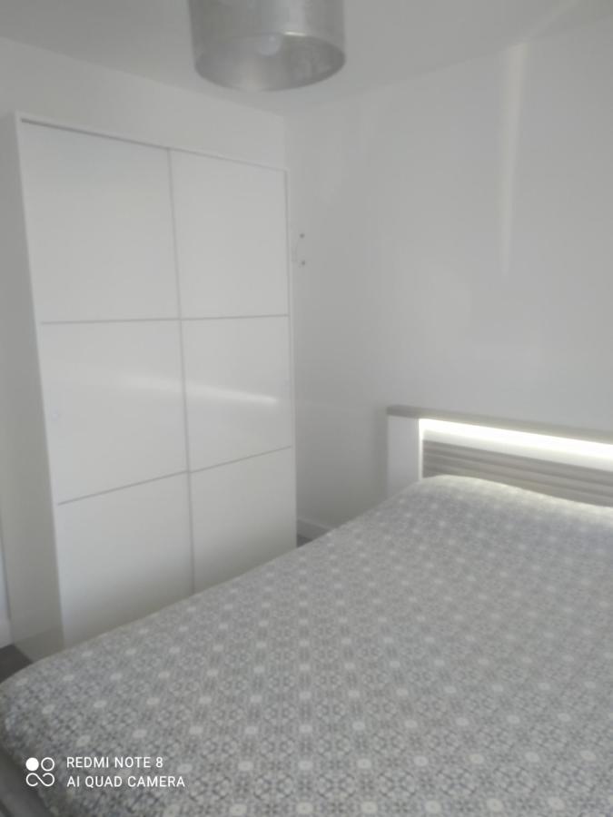 Chambre D'Hotes Chez Sandrine Guîtres Eksteriør bilde